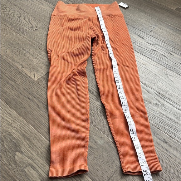 OFFLINE |By Aerie Real Me XTRA High Waisted Ribbed Leggings in Orange Size Small - Picture 6 of 10